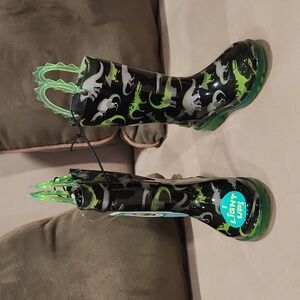 Kids Dinosaur  Rain Boots . Size 7